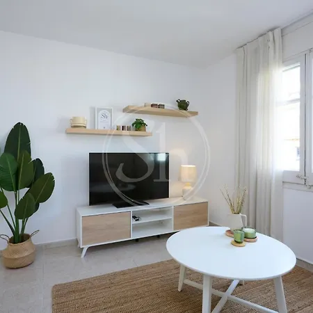 Luminescent Valencia Apartment Barcelona