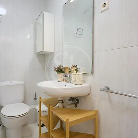 Luminescent Valencia Apartment Barcelona